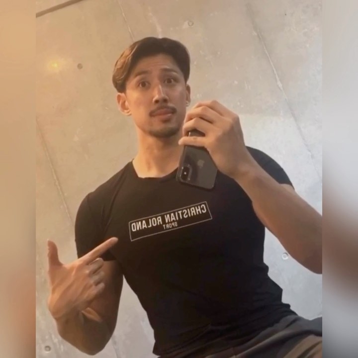 迎风而上的第一张照片--大连蓝颜知己交友网