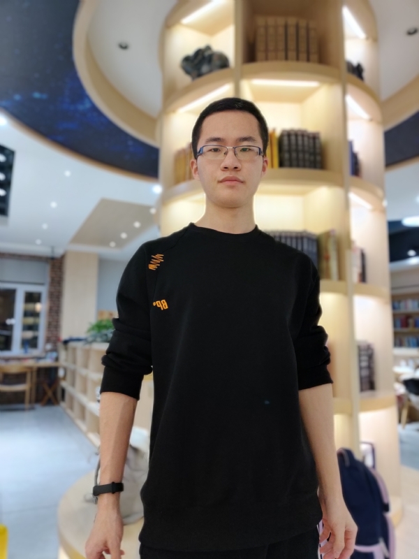 轩墨的第一张照片--大连蓝颜知己交友网